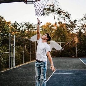 Meet your Posher, Cameron